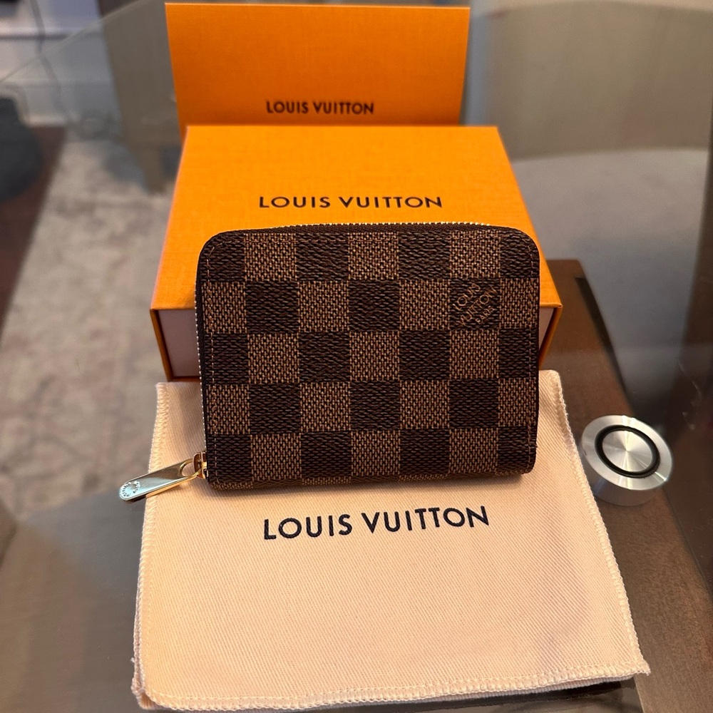 New Louis Vuitton Zippy Coin Purse in Damier Ebene